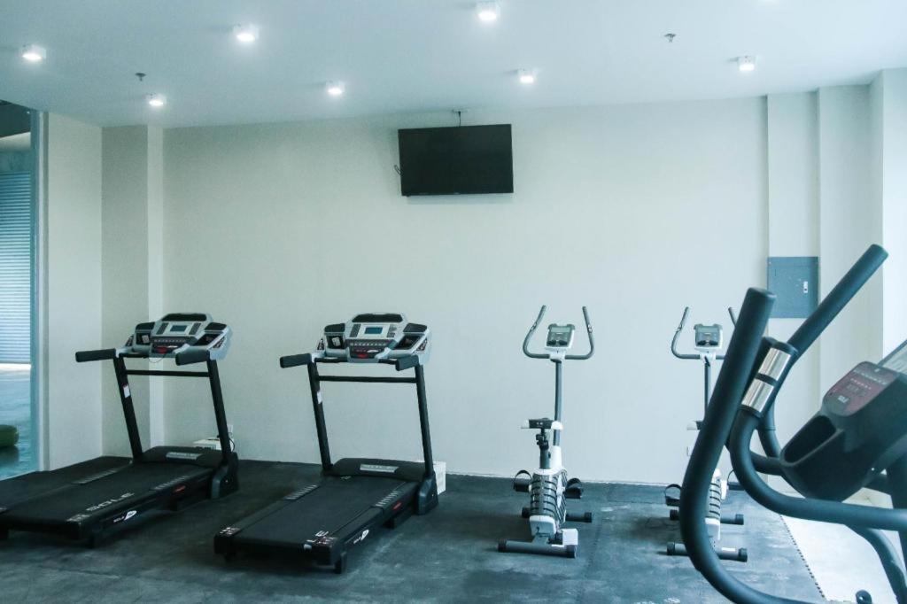 Iloilo Gateway Hotel And Suites Pavia Екстериор снимка