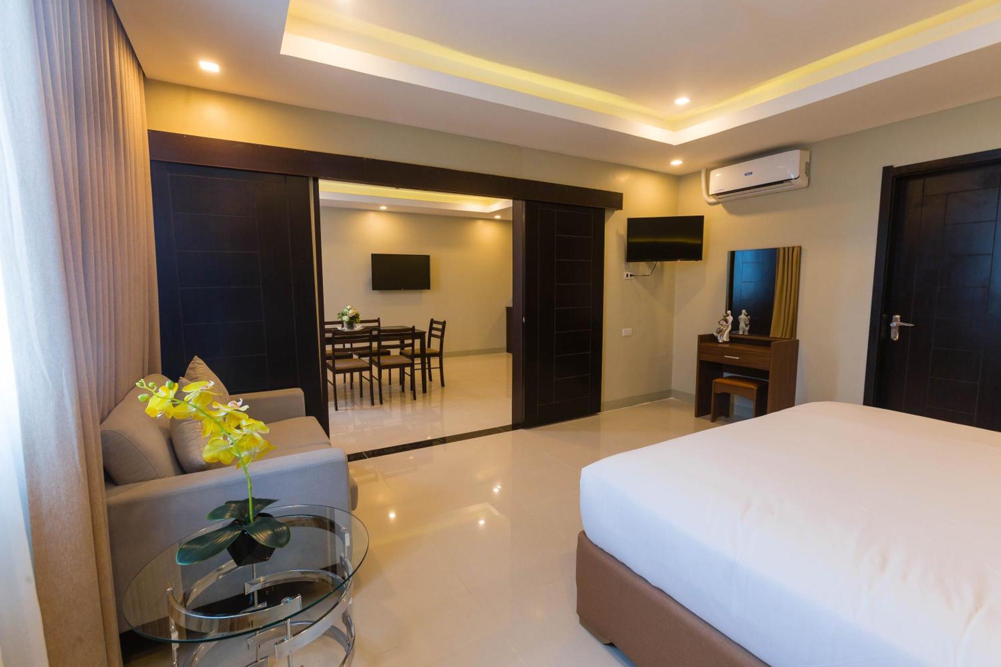 Iloilo Gateway Hotel And Suites Pavia Екстериор снимка