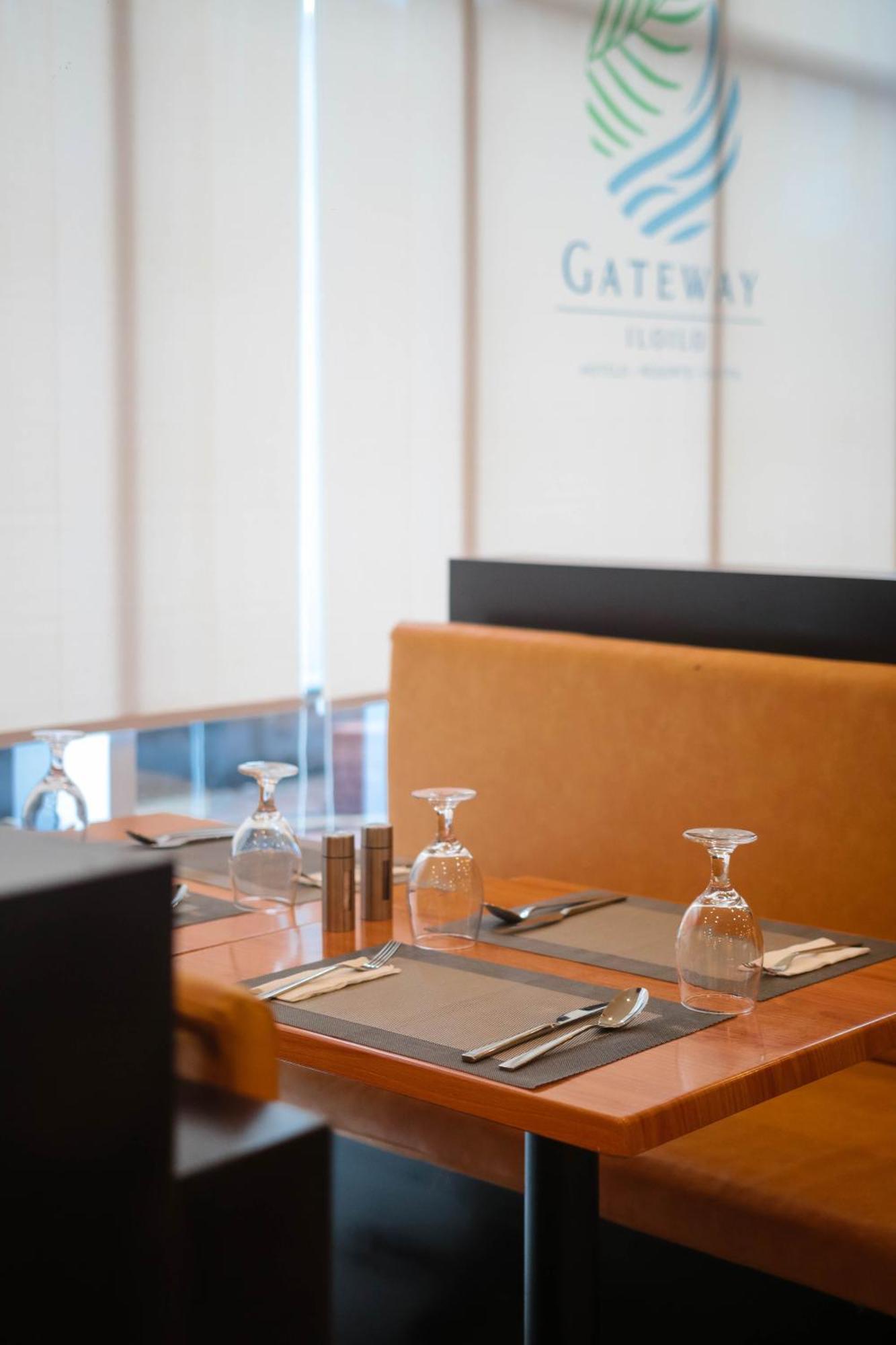 Iloilo Gateway Hotel And Suites Pavia Екстериор снимка